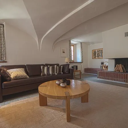 Chesa Michel Apartment *
