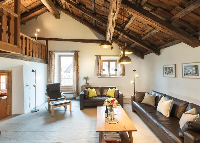 Chesa Michel Apartman *