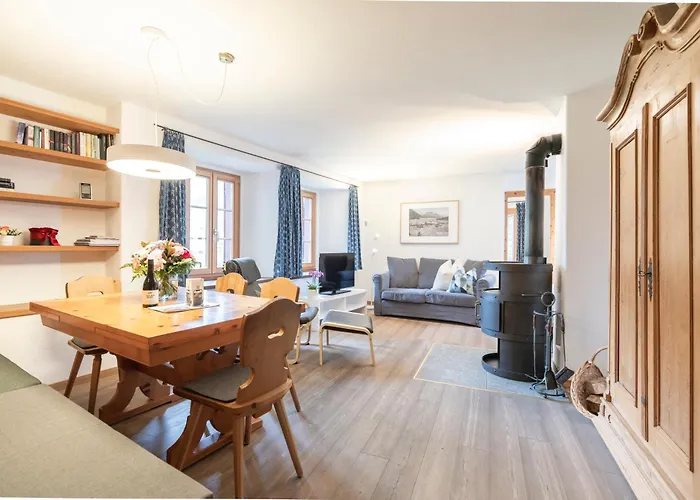 Chesa Michel Apartman *